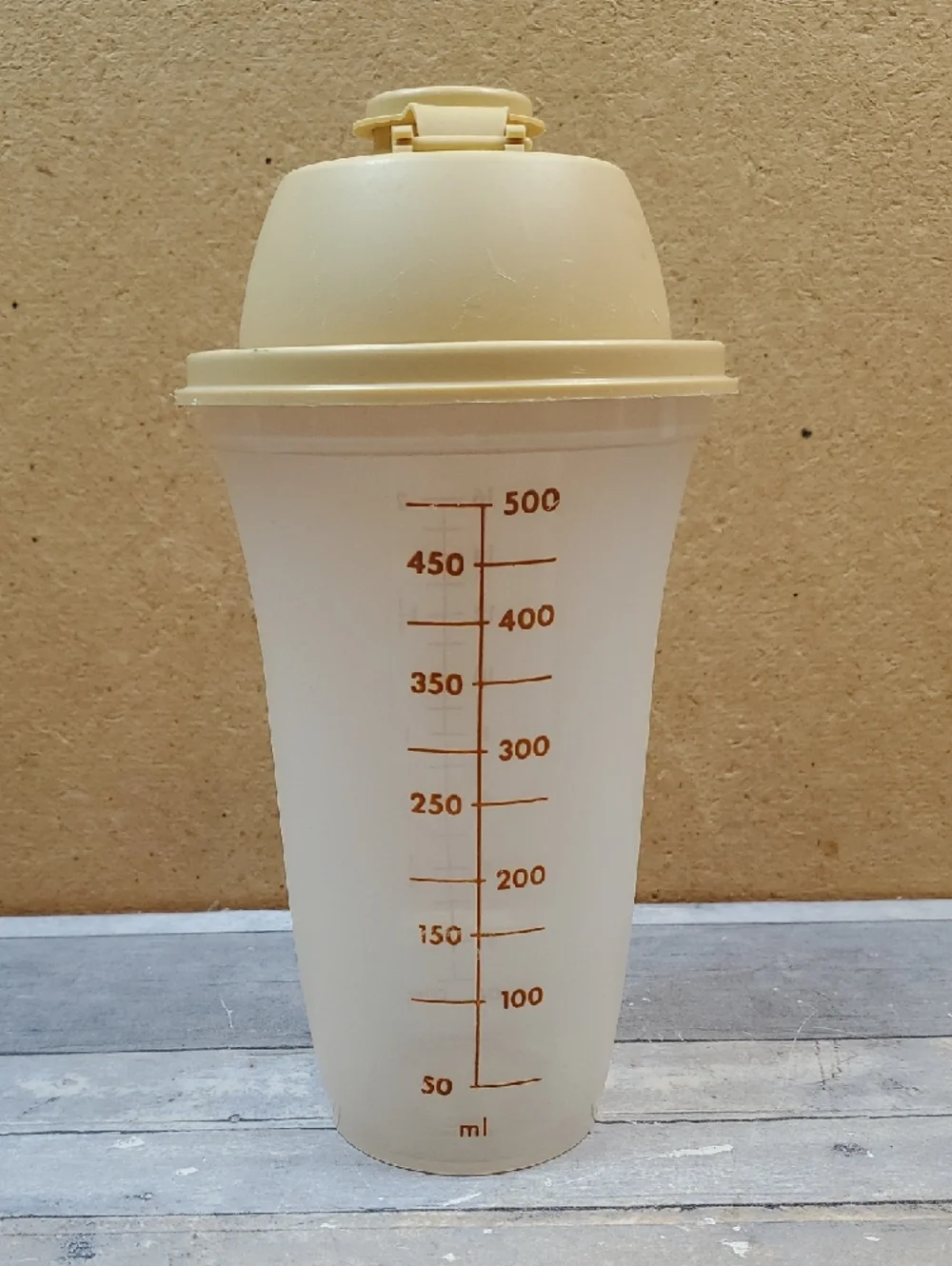 Tupperware Quick Shaker Mixer Blender 16oz  844-28